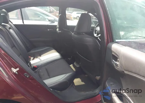 2017 Honda Accord Sport z USA, uszkodzony, nr VIN 1HGCR2F53HA221424